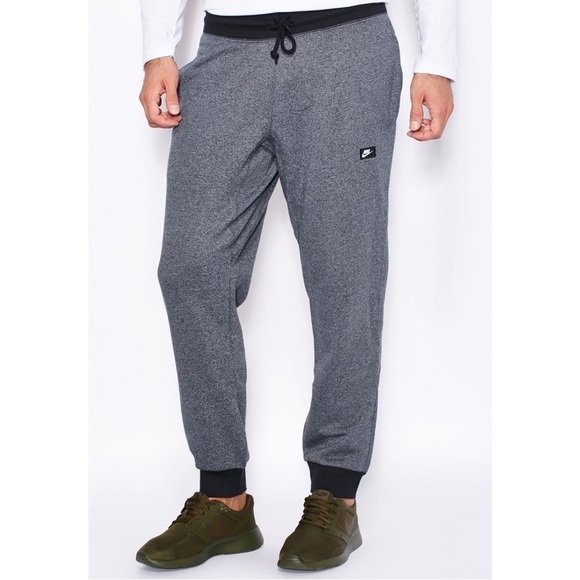 Nike Men’s AW77 FT Cuffed Showbox Sweatpants Size Large - Picture 1 of 11